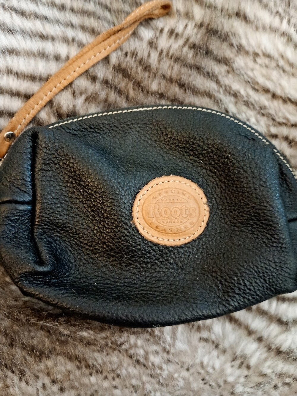 Roots Black Genuine Leather Wristlet with Tan Logo Patch